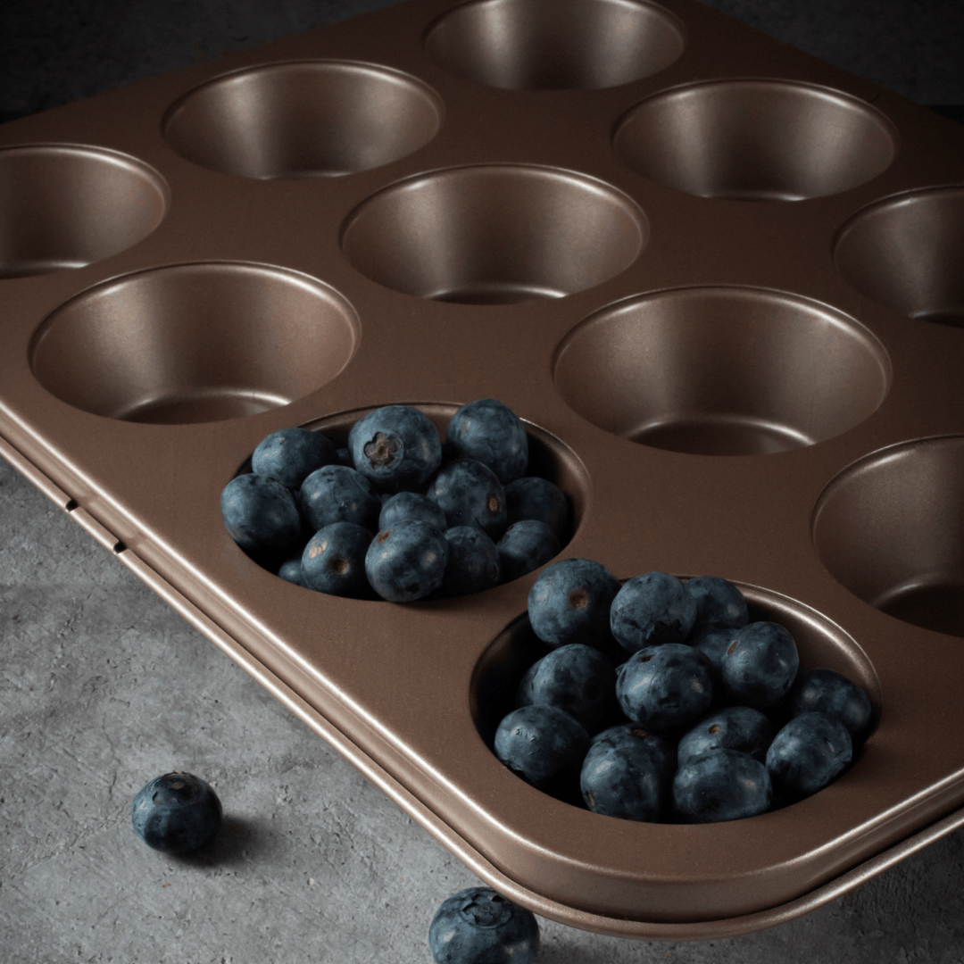 Why is HAPPIELS Bakeware Made of Carbon Steel? - Happiels